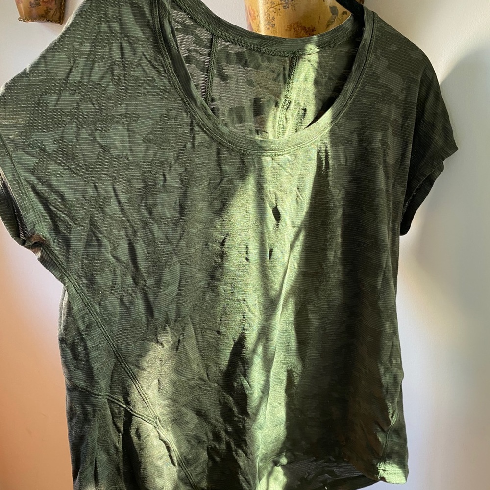 Lululemon Workout Tee